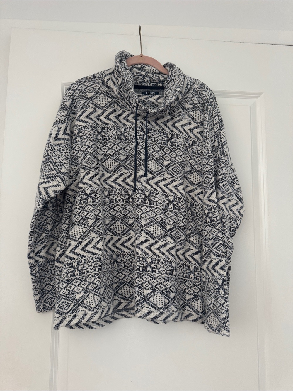 Chaps Black & White Geometric Scoopneck Pullover Sweater